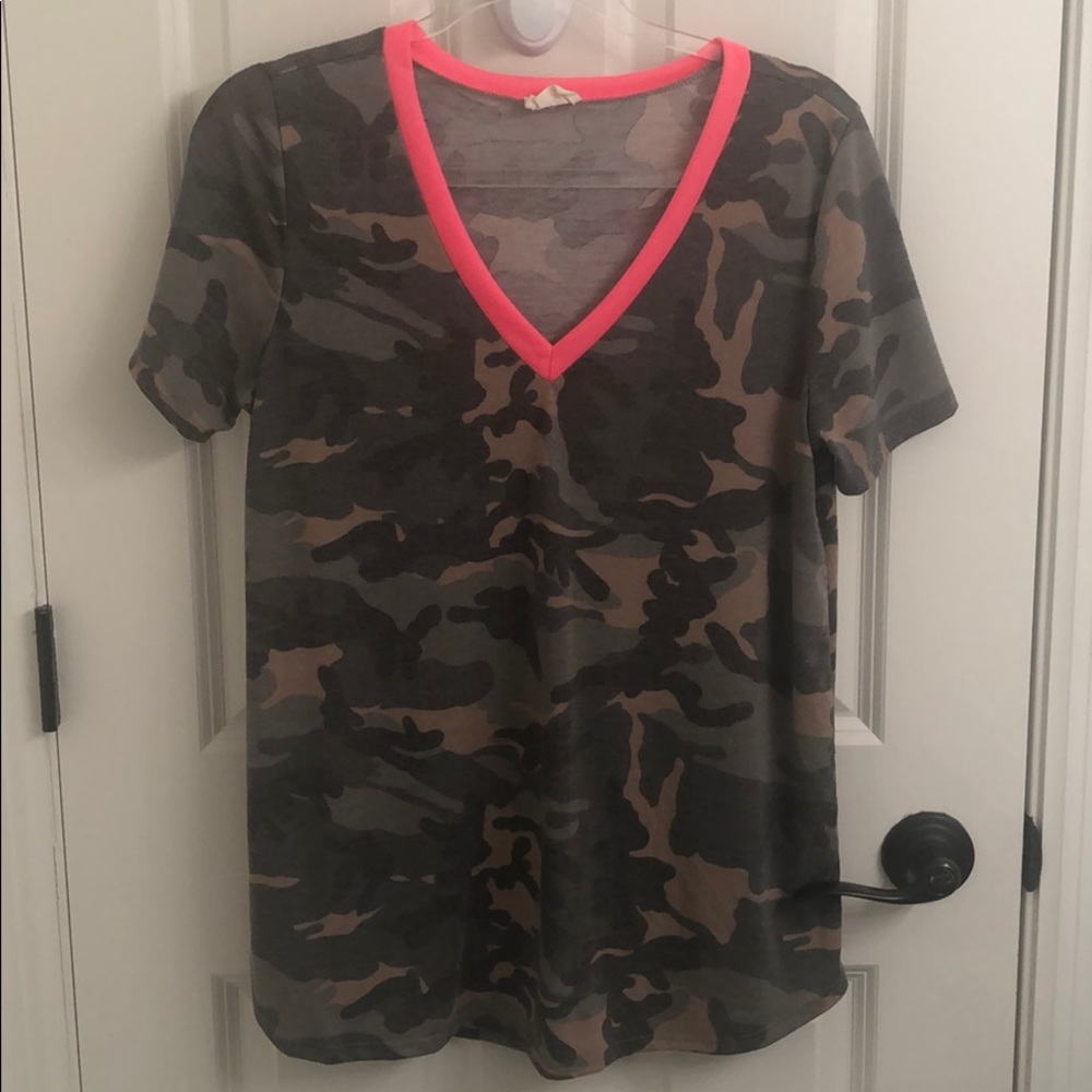 Camo Tee